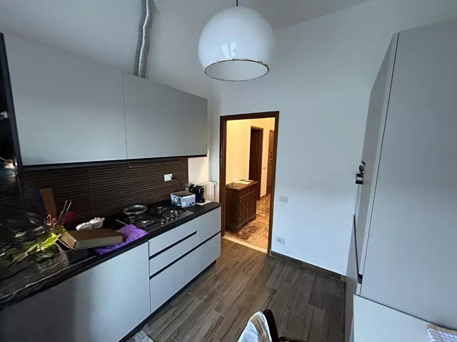 Immagine 6 di Appartamento in vendita  a Siena