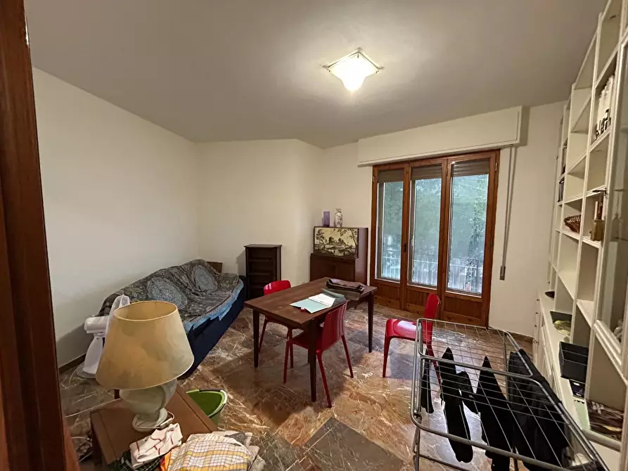 Immagine 3 di Appartamento in vendita  a Siena