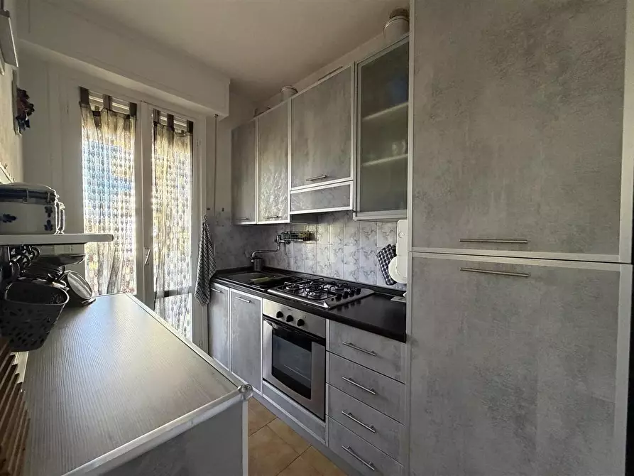 Immagine 7 di Appartamento in vendita  a Massa