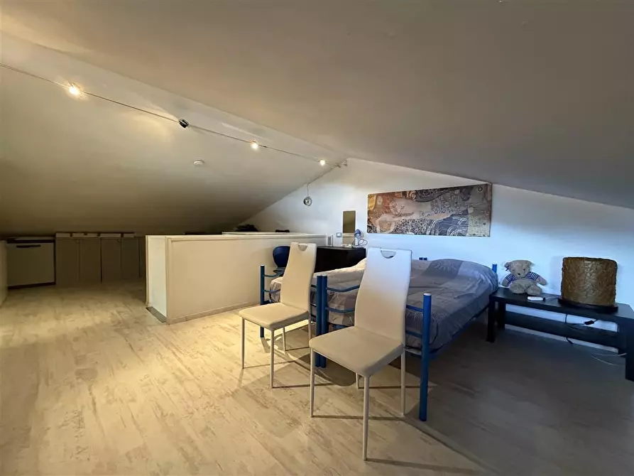 Immagine 17 di Appartamento in vendita  a Massa