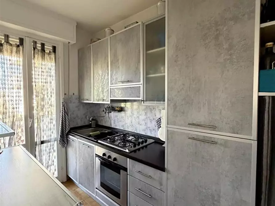 Immagine 6 di Appartamento in vendita  a Massa