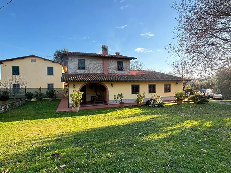 Immagine 9 di Casa indipendente in vendita  a Capannori