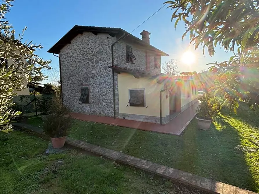 Immagine 16 di Casa indipendente in vendita  a Capannori