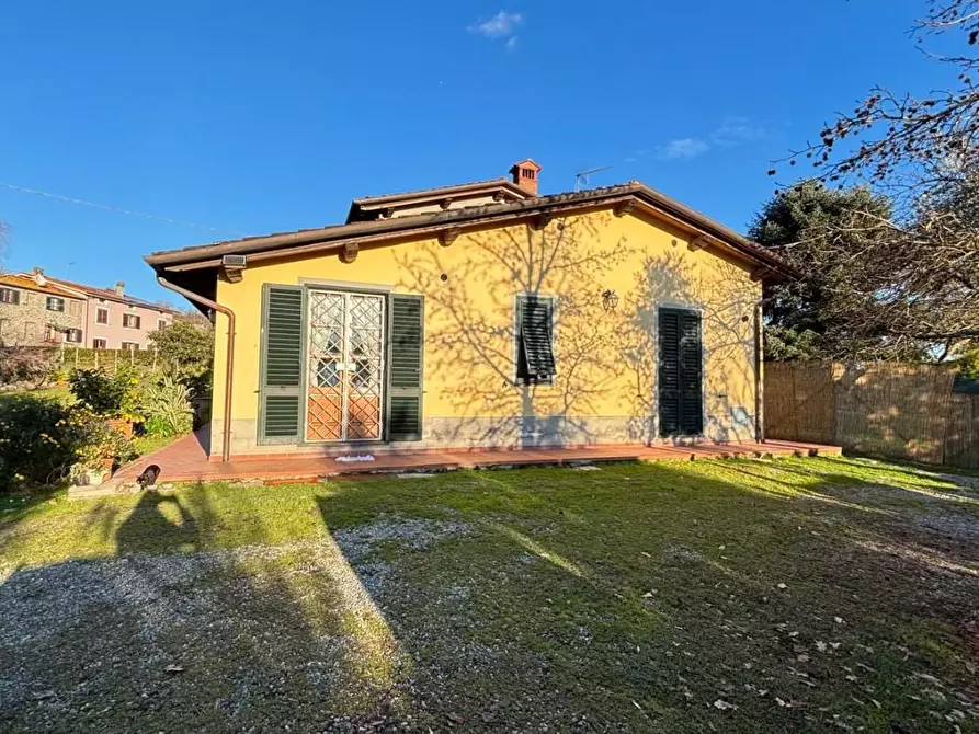 Immagine 10 di Casa indipendente in vendita  a Capannori