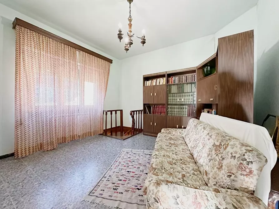 Immagine 17 di Casa indipendente in vendita  a Pescia