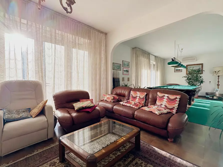 Immagine 1 di Casa indipendente in vendita  a Pescia