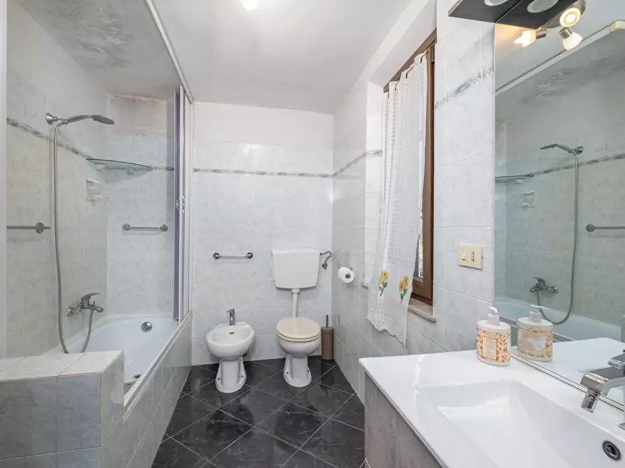 Immagine 19 di Terratetto in vendita  a Santa Maria A Monte