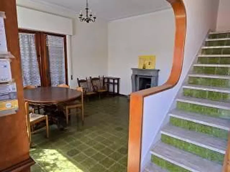 Immagine 18 di Casa bifamiliare in vendita  a Viareggio