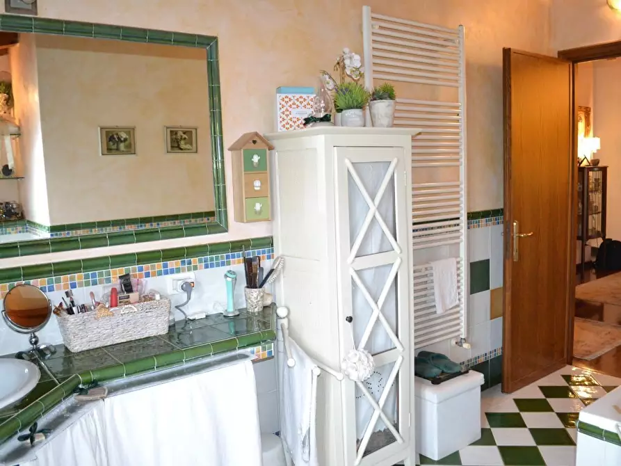 Immagine 29 di Villa in vendita  a Montignoso