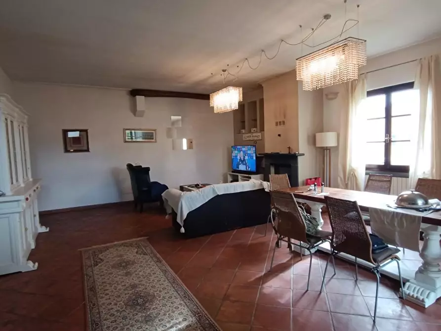 Immagine 38 di Villa in vendita  a Montignoso