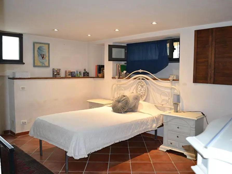 Immagine 43 di Villa in vendita  a Montignoso