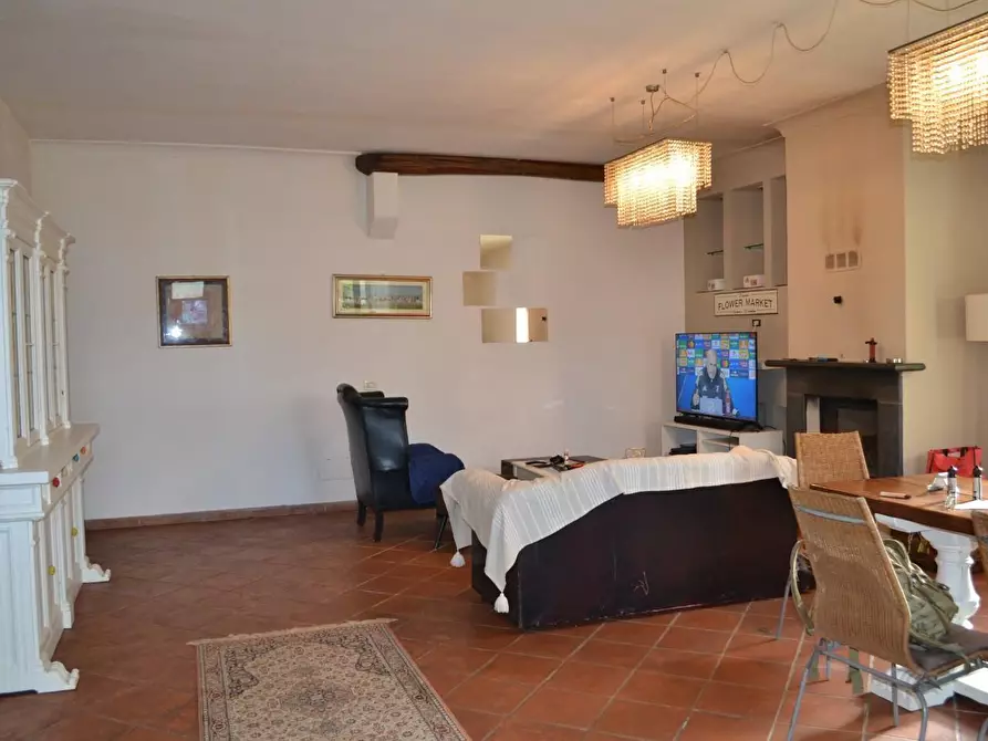 Immagine 30 di Villa in vendita  a Montignoso