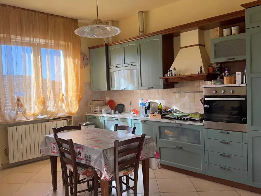 Immagine 4 di Appartamento in vendita  a Montignoso