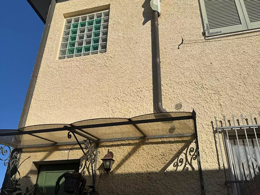 Immagine 22 di Appartamento in vendita  a Montignoso