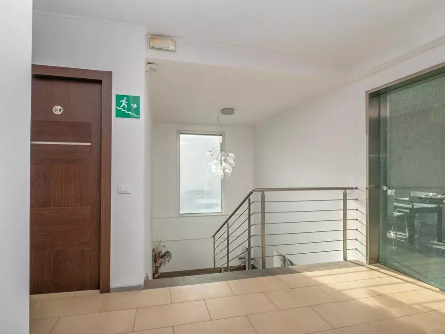 Immagine 19 di Attività artigianale in vendita  a Bientina