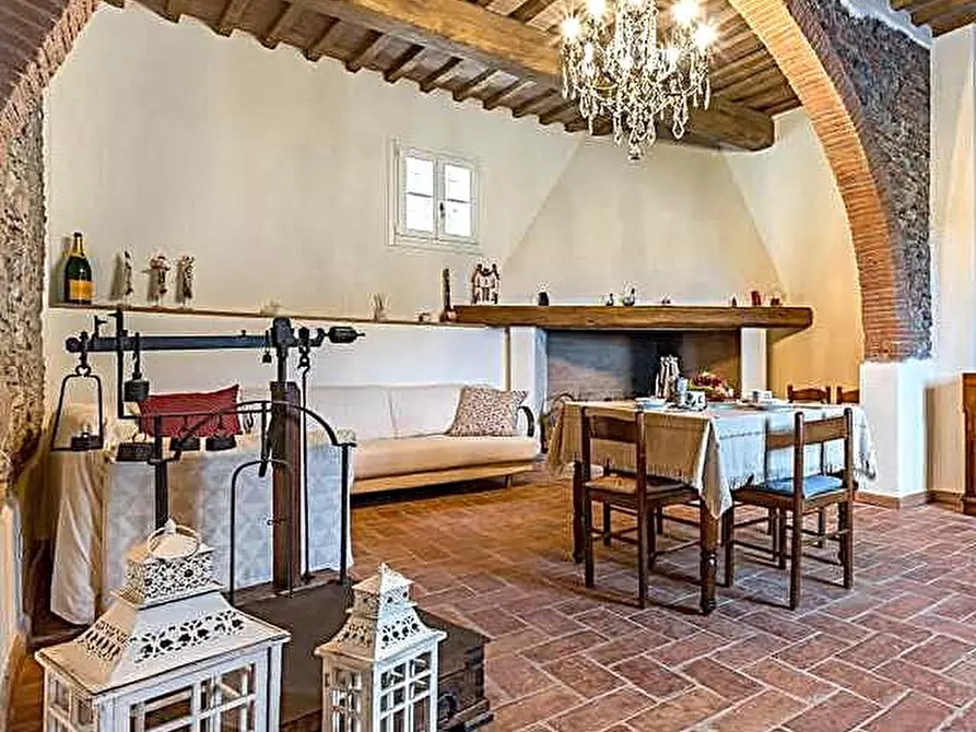 Immagine 13 di Rustico / casale in vendita  a Vecchiano