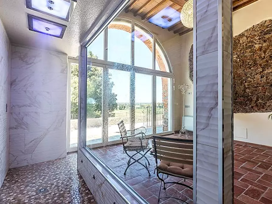Immagine 24 di Rustico / casale in vendita  a Vecchiano