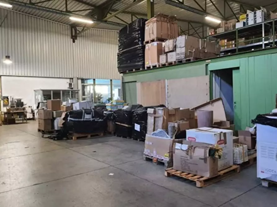 Immagine 4 di Capannone industriale in vendita  a Campiglia Marittima
