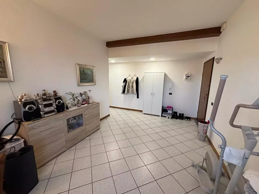 Immagine 2 di Appartamento in vendita  a Empoli