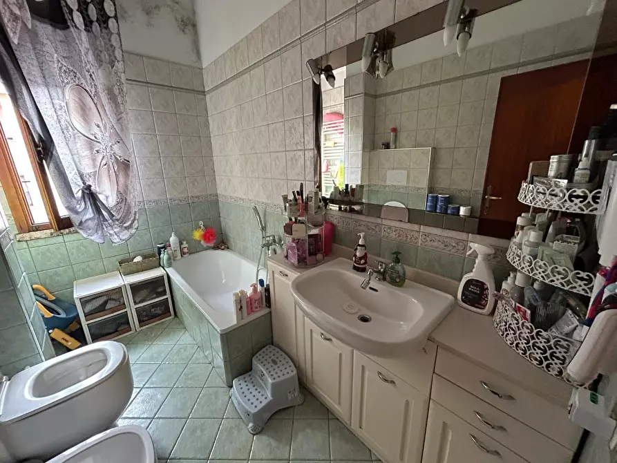 Immagine 10 di Appartamento in vendita  a Montelupo Fiorentino