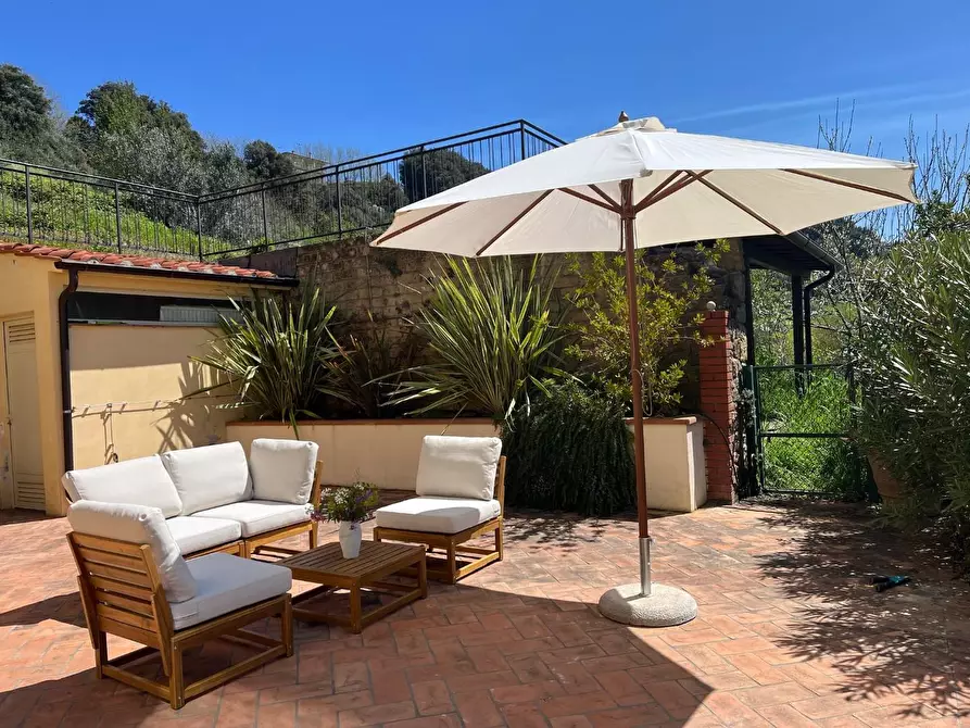 Immagine 19 di Villa in vendita  a Volterra