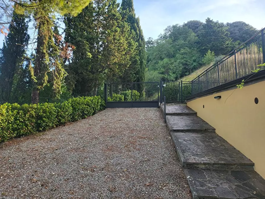 Immagine 8 di Villa in vendita  a Volterra