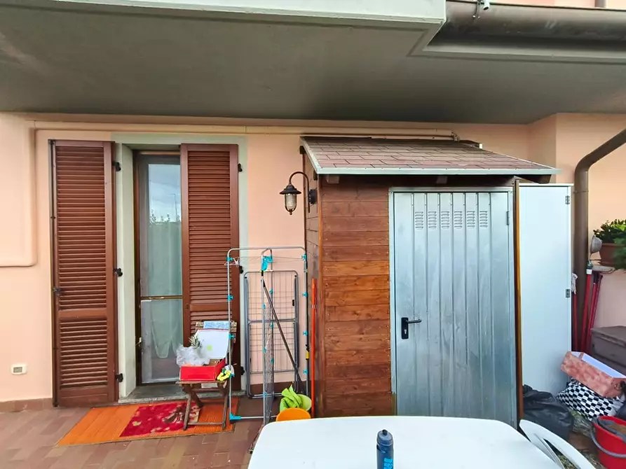 Immagine 37 di Villetta a schiera in vendita  a Calcinaia