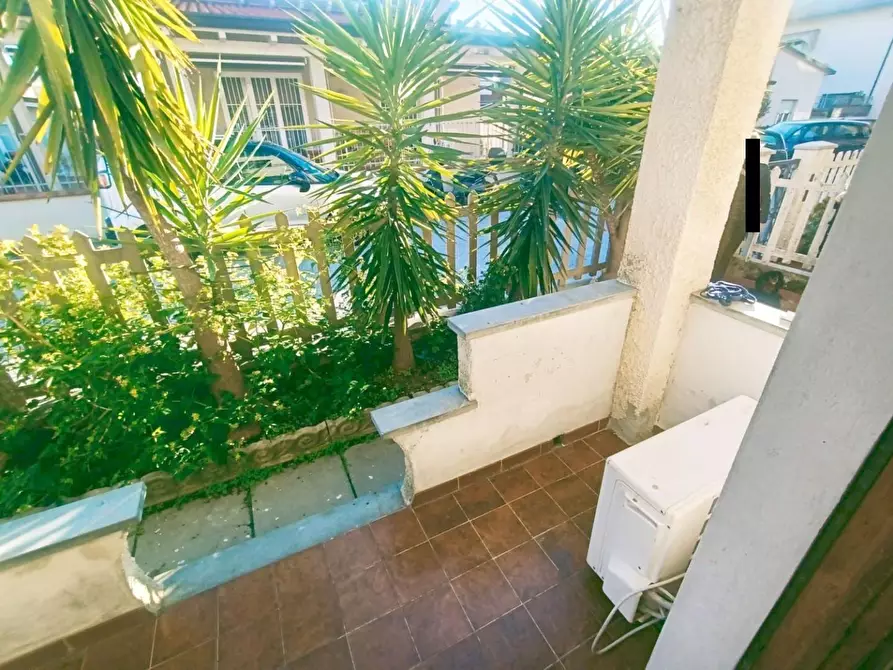 Immagine 18 di Casa quadrifamiliare in vendita  a Viareggio