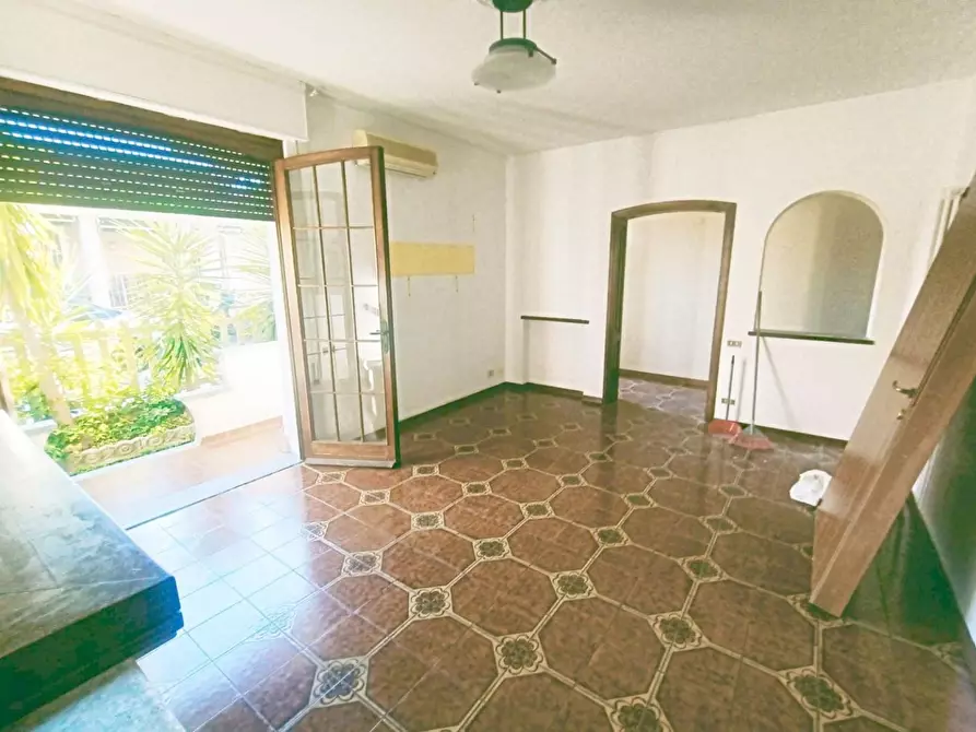 Immagine 1 di Casa quadrifamiliare in vendita  a Viareggio