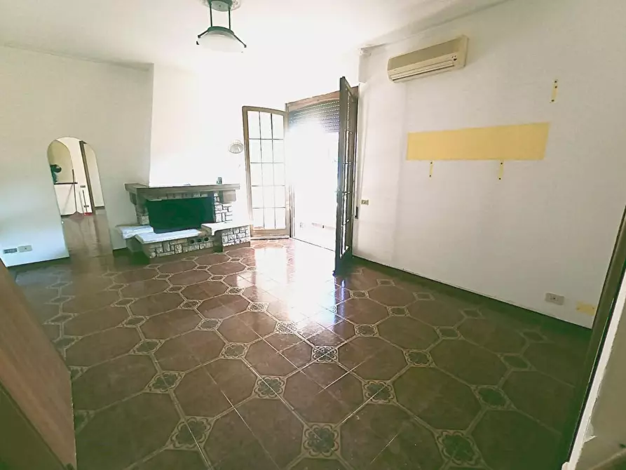 Immagine 3 di Casa quadrifamiliare in vendita  a Viareggio