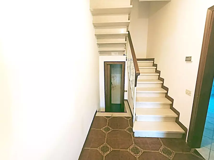 Immagine 4 di Casa quadrifamiliare in vendita  a Viareggio