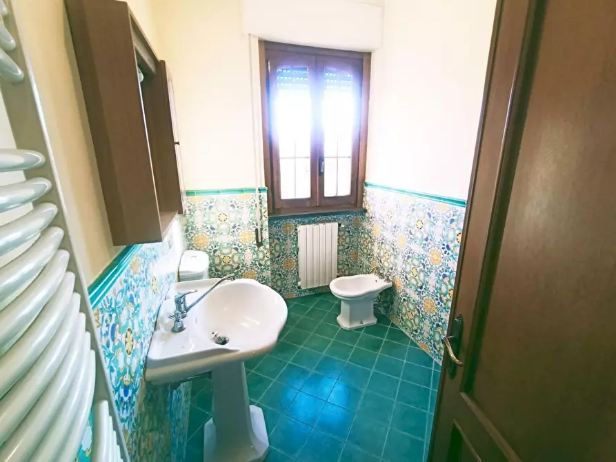 Immagine 11 di Casa quadrifamiliare in vendita  a Viareggio