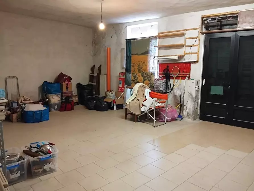 Immagine 1 di Garage in vendita  a Vicopisano