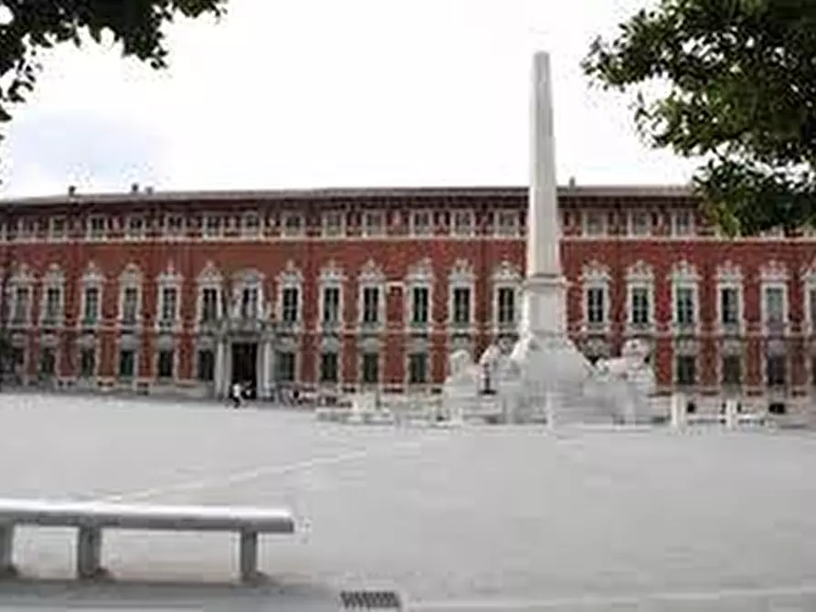 Immagine 14 di Appartamento in vendita  a Massa