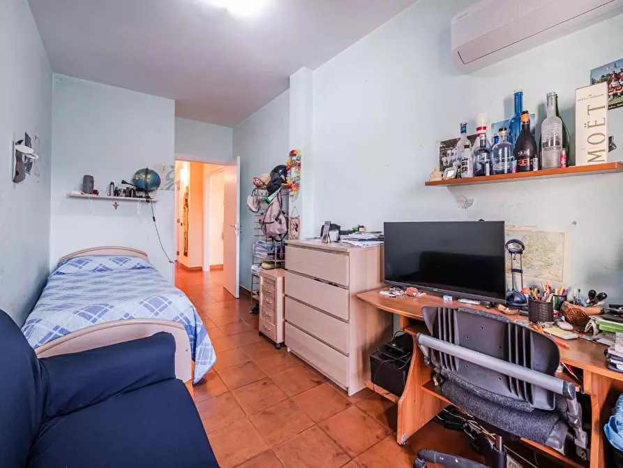 Immagine 36 di Appartamento in vendita  a Reggio Nell'emilia