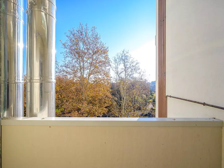 Immagine 12 di Appartamento in vendita  a Reggio Nell'emilia