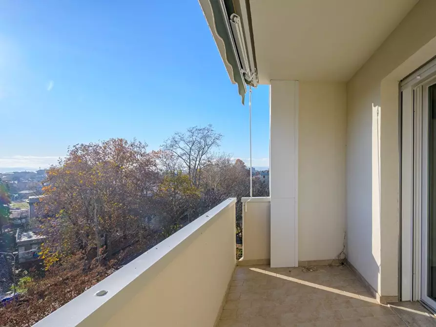 Immagine 33 di Appartamento in vendita  a Reggio Nell'emilia