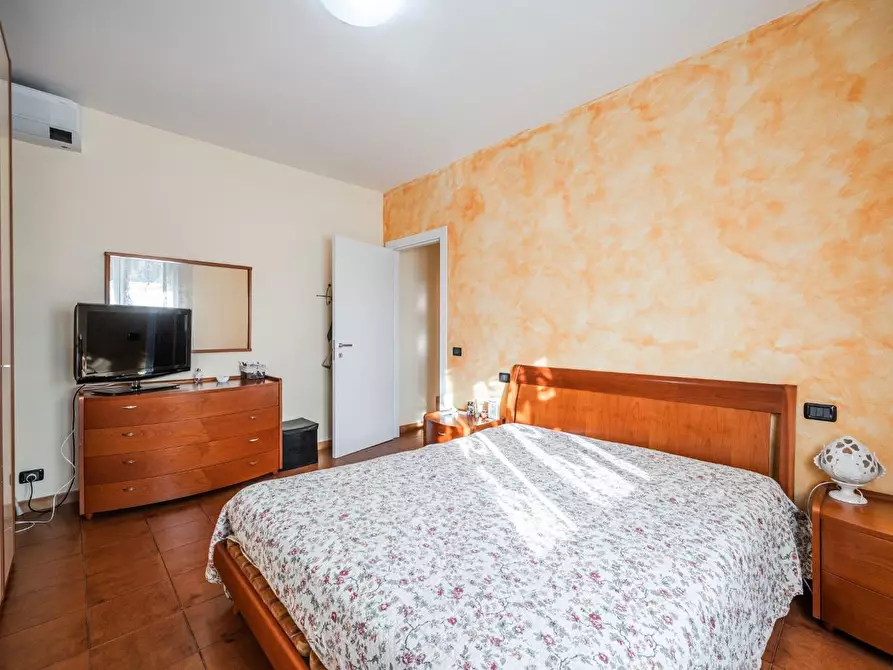 Immagine 26 di Appartamento in vendita  a Reggio Nell'emilia