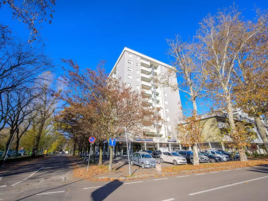 Immagine 40 di Appartamento in vendita  a Reggio Nell'emilia