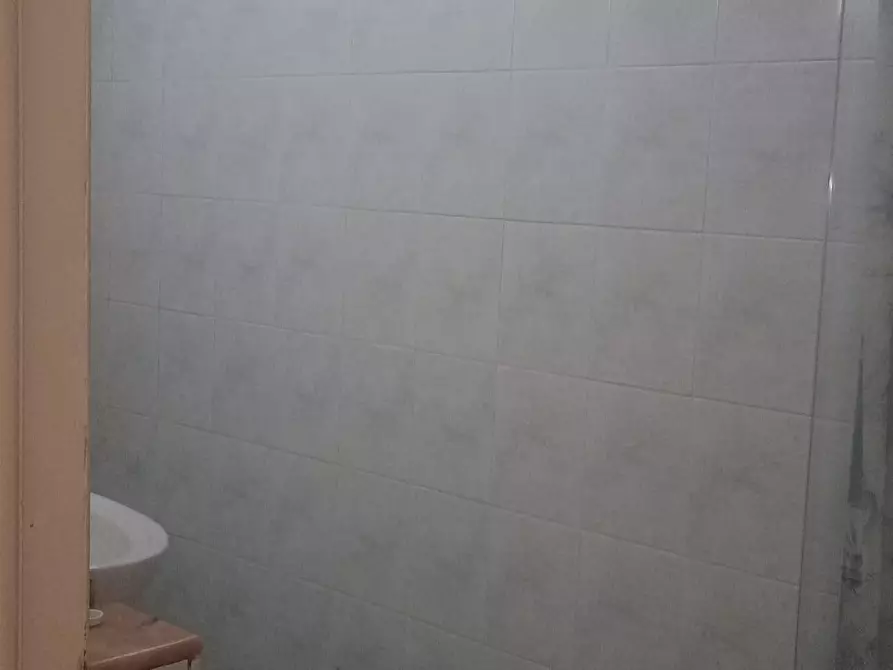 Immagine 13 di Appartamento in vendita  a Viareggio