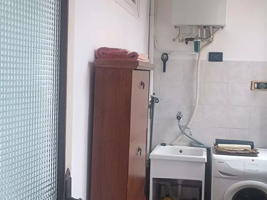 Immagine 12 di Appartamento in vendita  a Viareggio