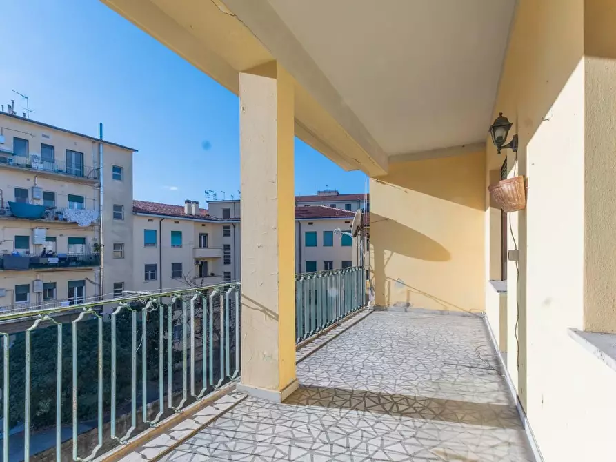 Immagine 2 di Mansarda in vendita  a Pisa