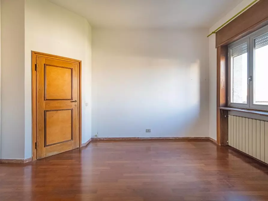 Immagine 34 di Mansarda in vendita  a Pisa