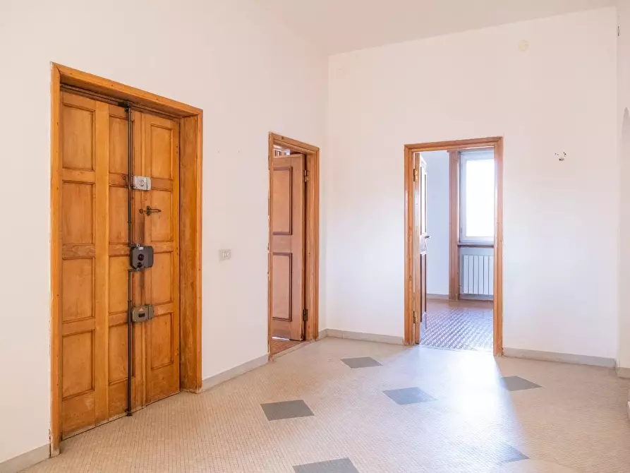 Immagine 10 di Mansarda in vendita  a Pisa