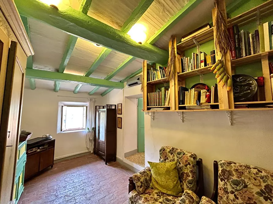 Immagine 16 di Appartamento in vendita  a Chianni