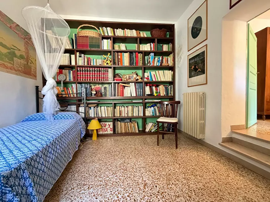 Immagine 22 di Appartamento in vendita  a Chianni