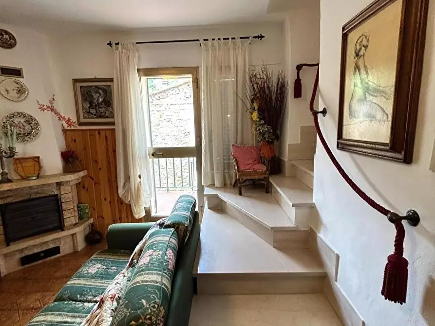 Immagine 9 di Appartamento in vendita  a Chianni