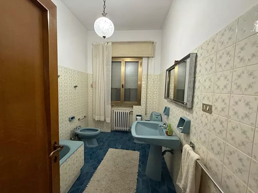 Immagine 14 di Villa in vendita  a Certaldo