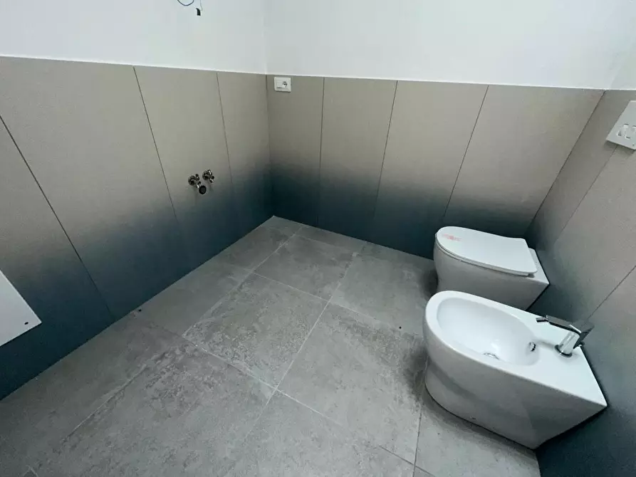 Immagine 10 di Appartamento in vendita  a Campiglia Marittima