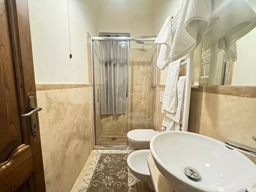 Immagine 18 di Villa in vendita  a Forte Dei Marmi